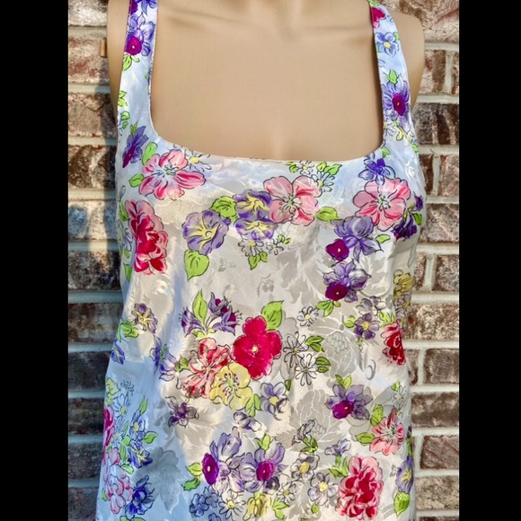 Victoria’s Secret Gold Label Floral Lace Trim Slip - Picture 2 of 8